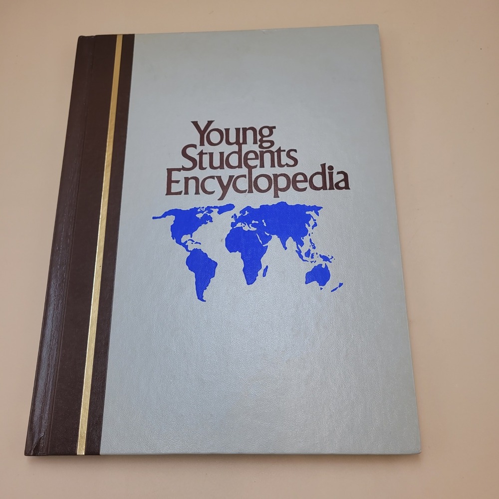 Vintage 1982 Young Students World Atlas Rand McNally Weekly Reader Hardcover